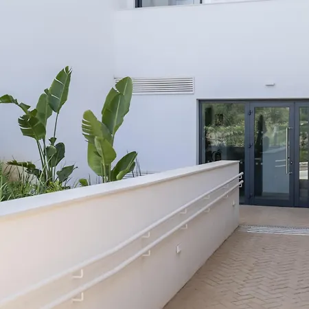 The Middleviews Collection - Terraza Mar By Hwpc