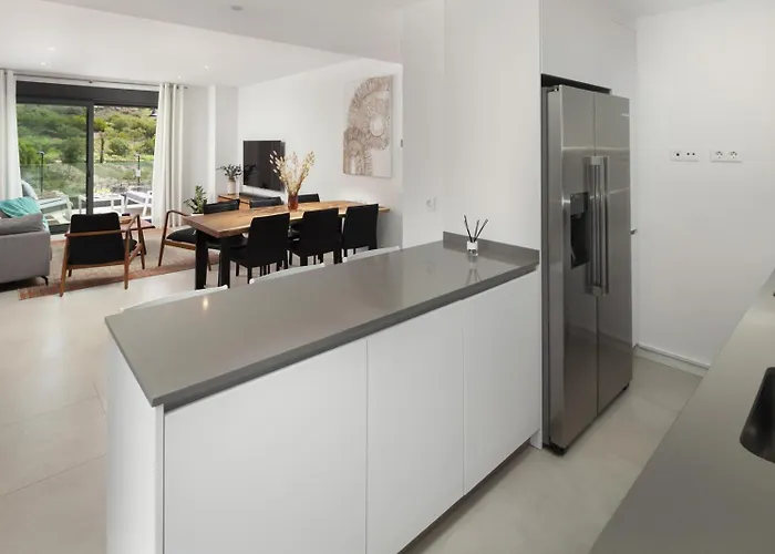 The Middleviews Collection - Terraza Mar By Hwpc Daire